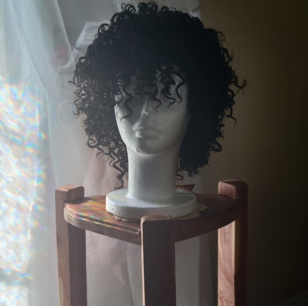 Short Culy Wig